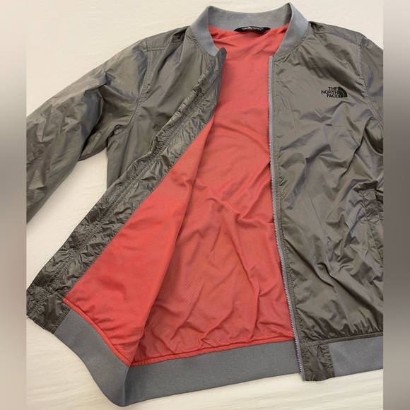 The North Face light jacket - Picture 5 of 11